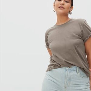 Everlane The Box-Cut Tee in Essential Cotton